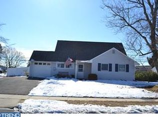 35 Homestead Rd, Levittown, PA 19056