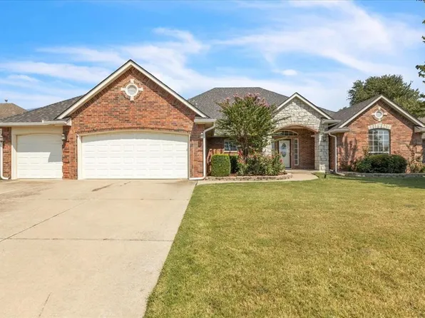 12509 SW 7th St, Yukon, OK 73099