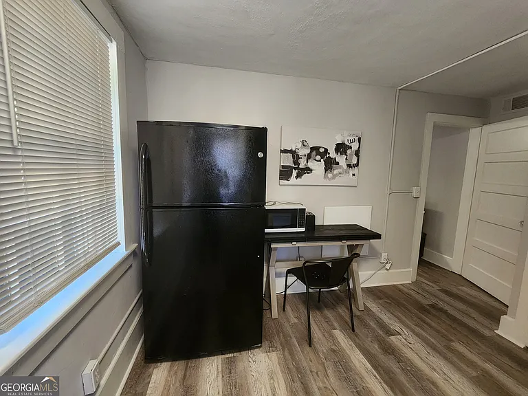 917 Oakview Ave #6 — Photo 7