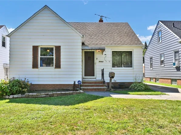 13302 Thraves Rd, Garfield Heights, OH 44125