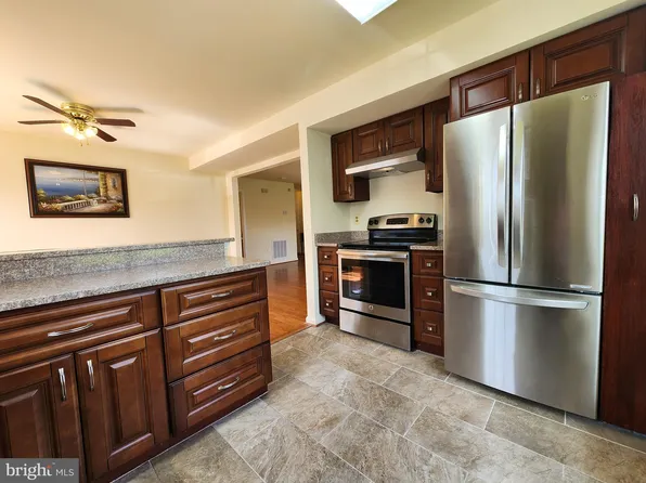 172 Kendrick Pl APT 14, Gaithersburg, MD 20878