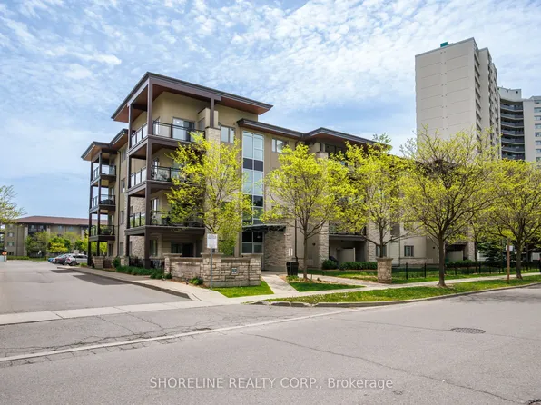 570 Lolita Gdns #401, Mississauga, ON L5A 0A1