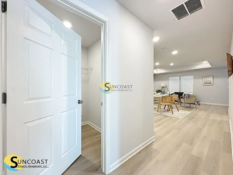 3902 Laurie St — Photo 29