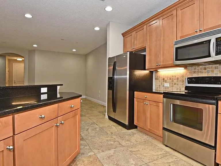 1251 Blessing St — Photo 35