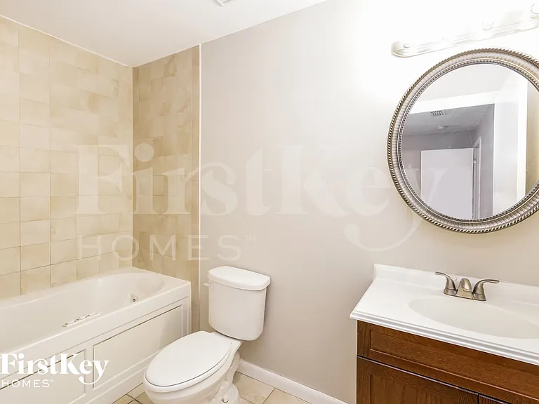 812 W Sligh Ave — Photo 9