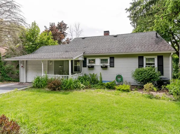 538 Nottingham Rd, Syracuse, NY 13210