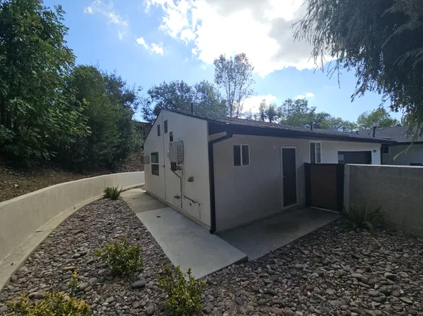 (undisclosed Address), Woodland Hills, CA 91364