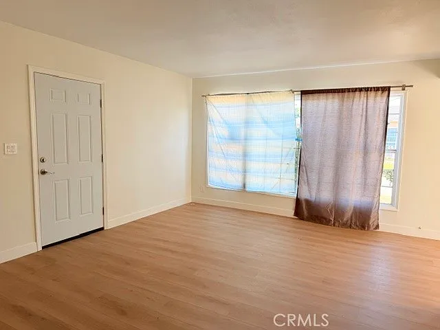 2 bed, 1.0 bath, 873 sqft, $2,990 — Photo 3