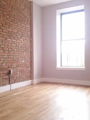 Rented by Evergreen Apartments BK | media 134