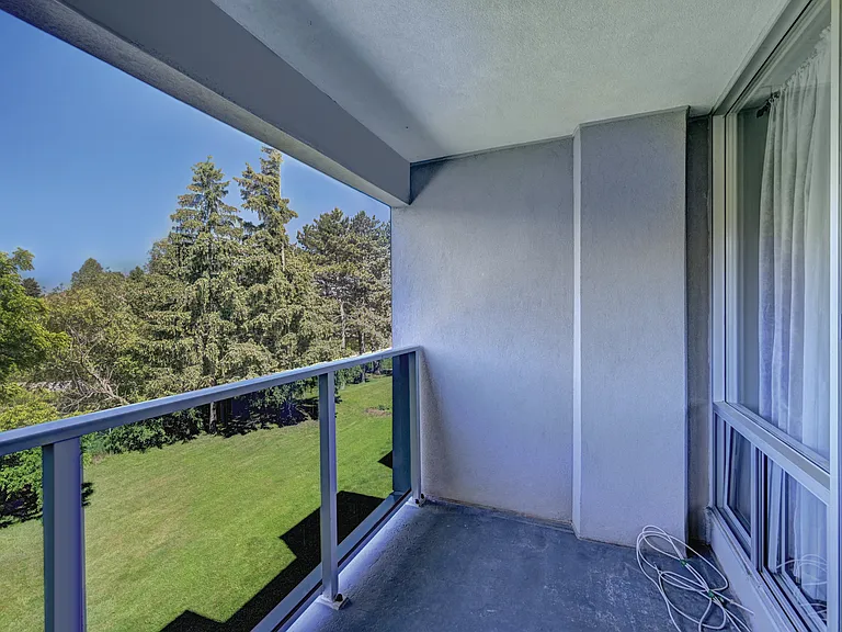 356 Hoffman St — Photo 12