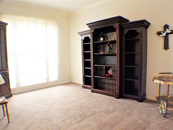 3rd image of 4815 Dove Springs Dr