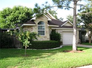 1209 Chelsea Ln, Pearland, TX 77581