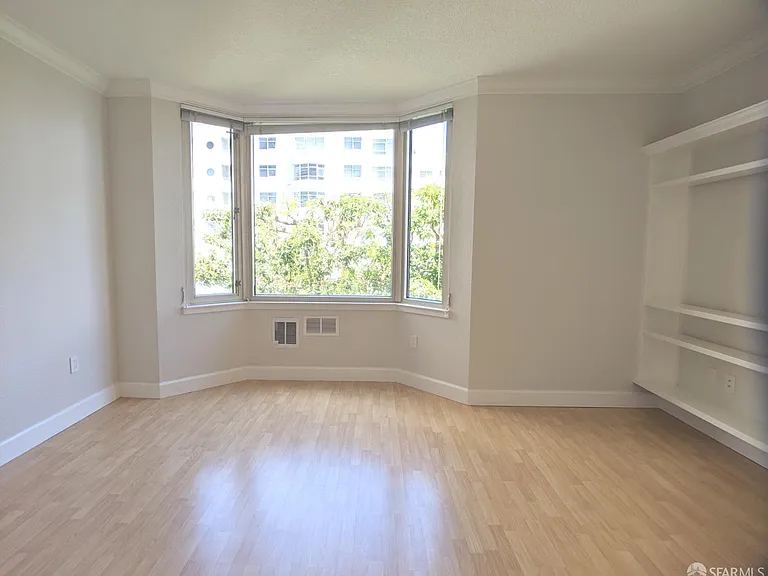 201 Harrison St #305 — Photo 3