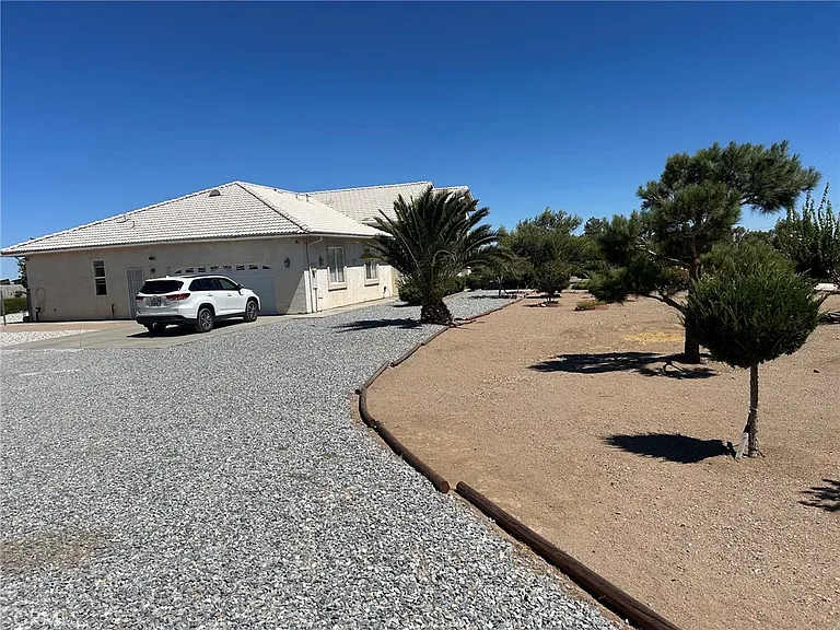 9408 La Cadena Ave — Photo 5