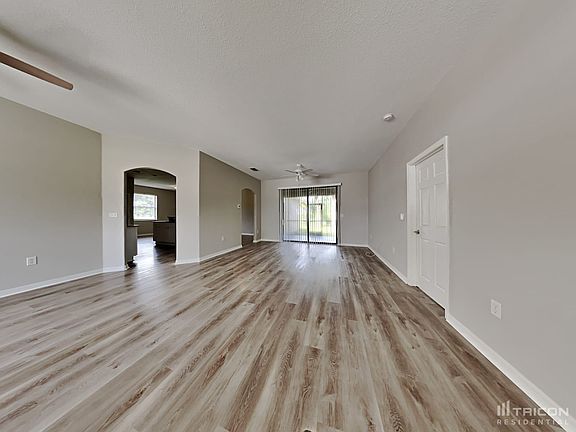 4th image of 1191 S San Mateo Dr