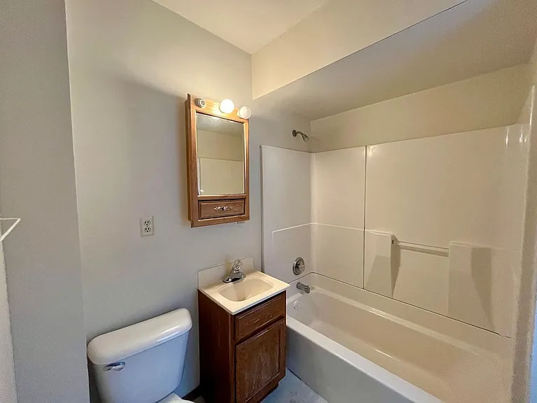 715 Fulton St — Photo 9