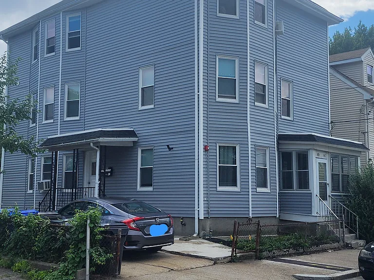 65 W Cole St #3R — Photo 1