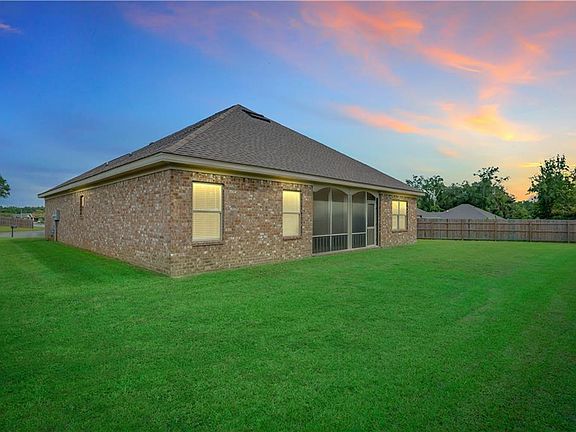 3rd image of 3290 Bellingrath Dr