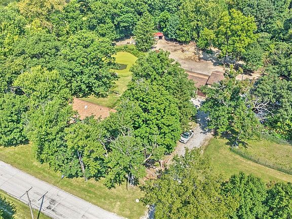 3rd image of 6440 W Hill Rd