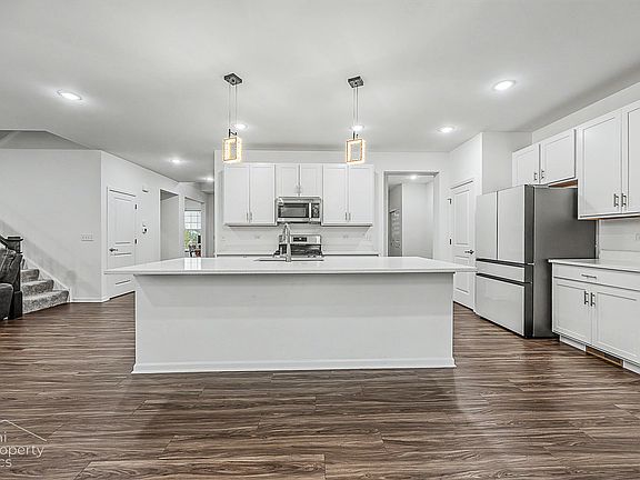 5th image of 3646 Edelweiss Rd