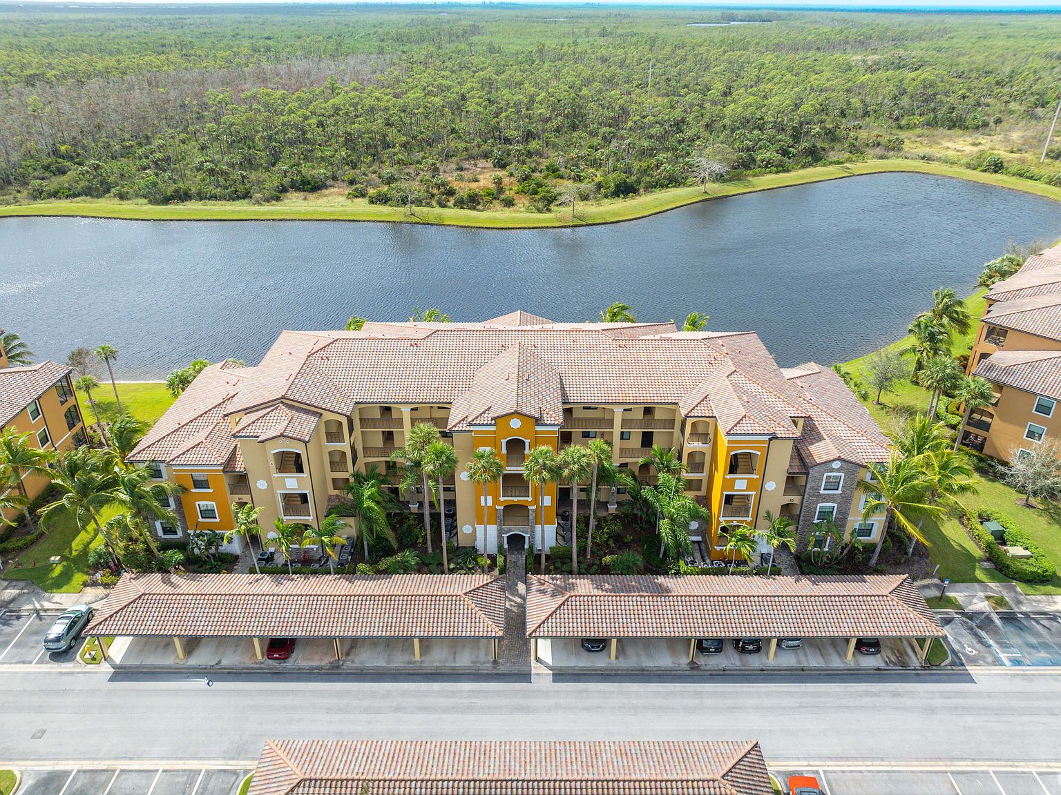 88 Cypress View Dr UNIT F, Naples, FL 34113 | Zillow, image size:1536x1152