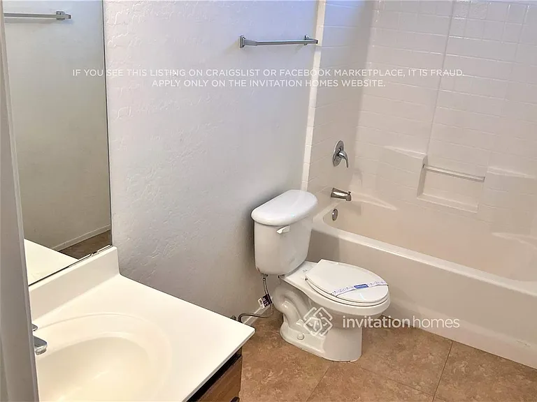 423 S Sabrina — Photo 20