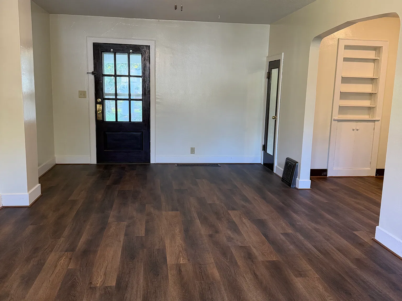 1 bed, $975 — Photo 2