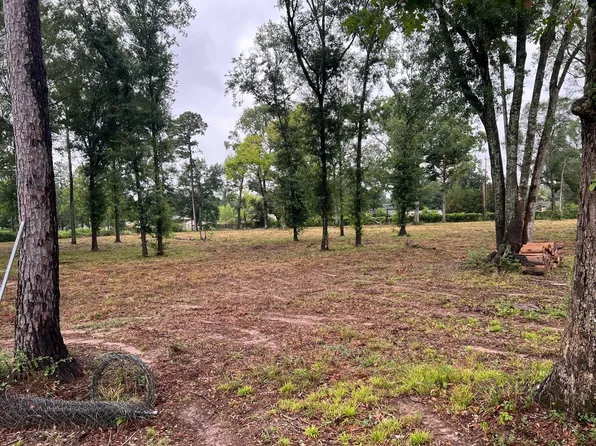 21844 Cherry St, New Caney, TX 77357