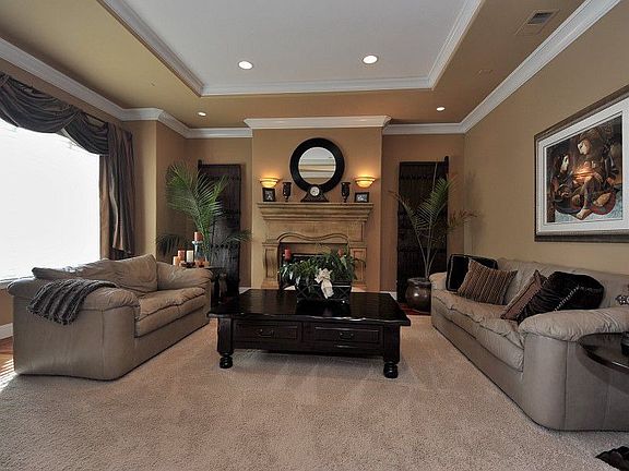 5th image of 18581 Petunia Ct