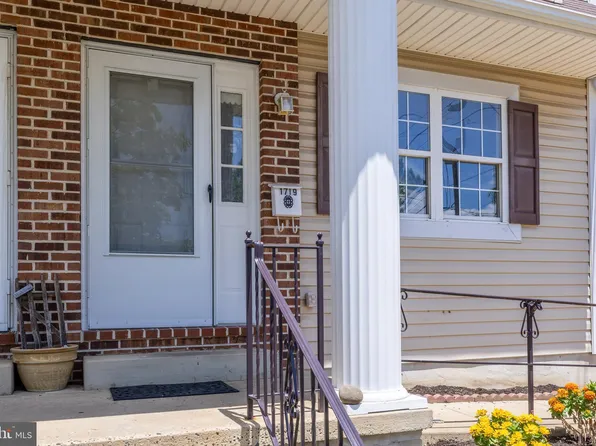 1719 Ripley St, Philadelphia, PA 19111