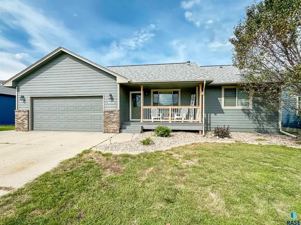 5901 N Gold Nugget Ave, Sioux Falls, SD 57104