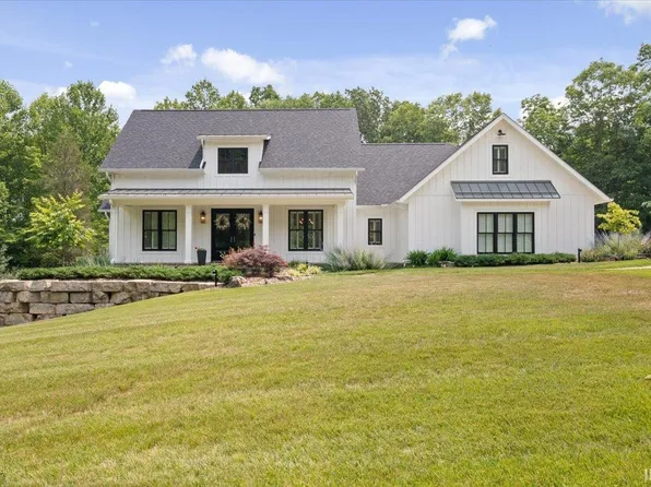 1250 N Lakeview Dr, Celestine, IN 47521