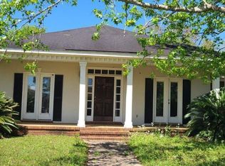 8435 Sterling Dr, Mobile, AL 36695