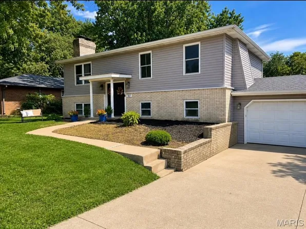 307 Hazel St, Troy, IL 62294