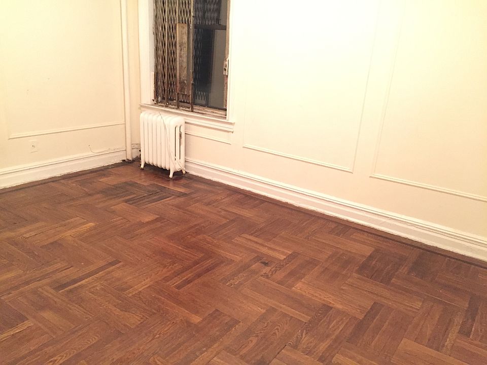 2nd image of 209 E 16th St APT A3