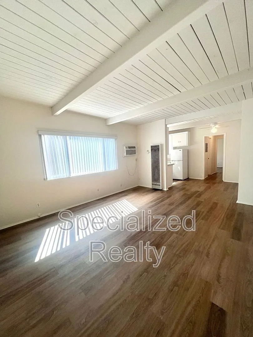Building Photo - 508 Hill Dr