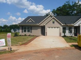 556 Wesberry Cir, Spartanburg, SC 29301