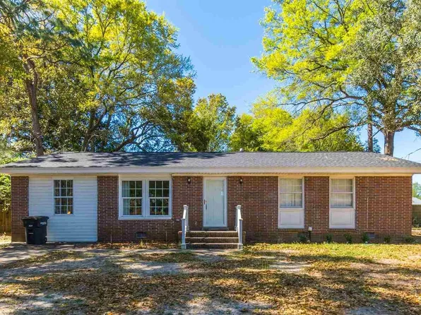 3861 Whispering Pines Dr, Pensacola, FL 32504