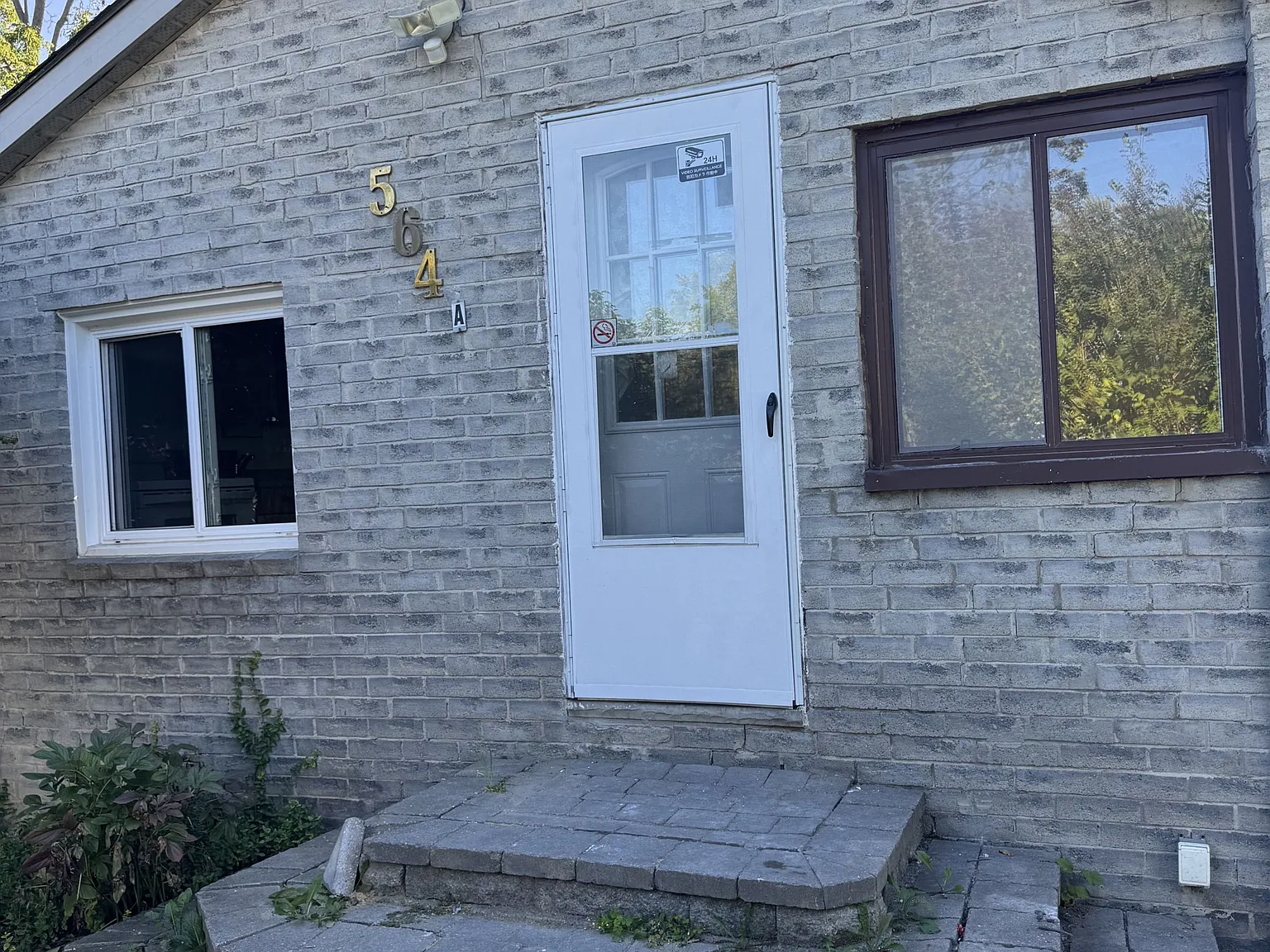 2 bed, $1,900 — Photo 1