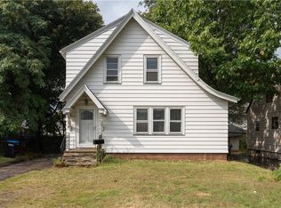 374 Stone Rd, Rochester, NY 14616