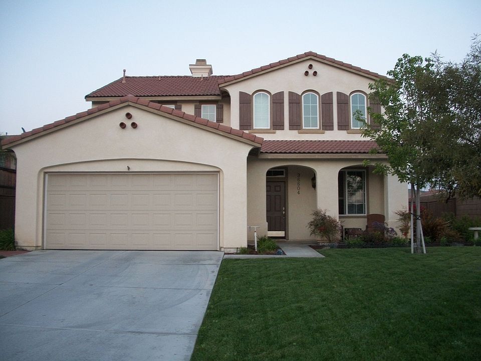 1st image of 36604 Hilltop Ln