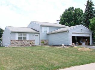 1929 Terri Rue, Northwood, OH 43619