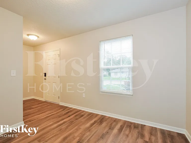111 Pine Circle Dr — Photo 14