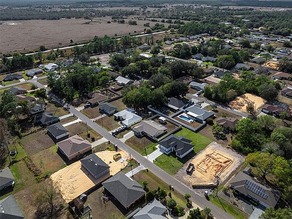 2nd image of 3909 El Rado Ave