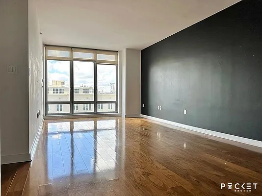 Rented by PocketBroker Inc | media 9