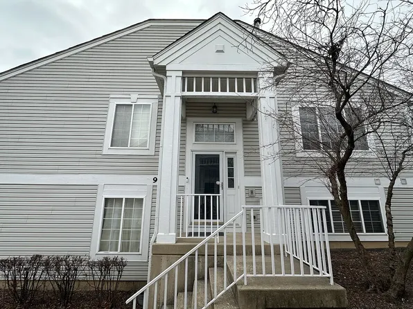 904 Mayfair Ct #904, Elk Grove Village, IL 60007
