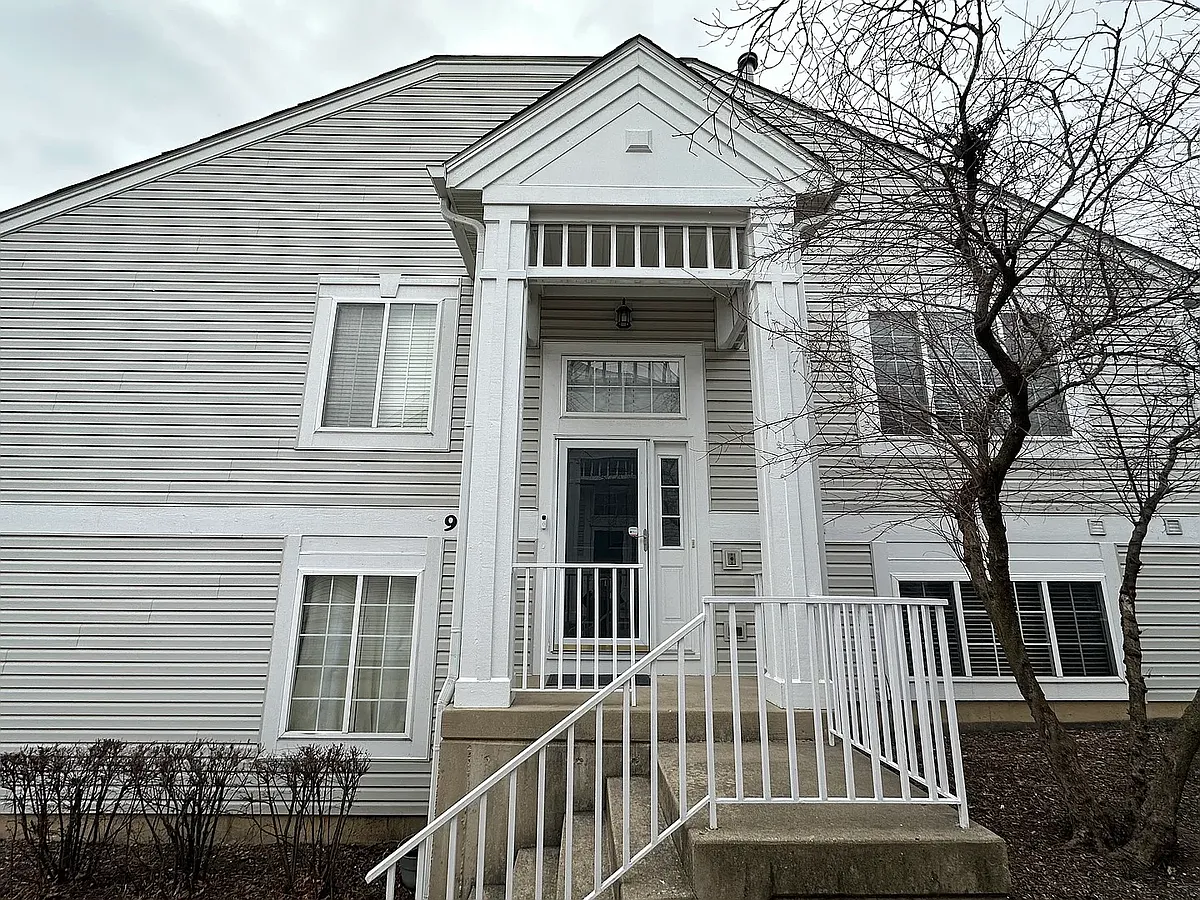 Building Photo - 904 Mayfair Ct #904