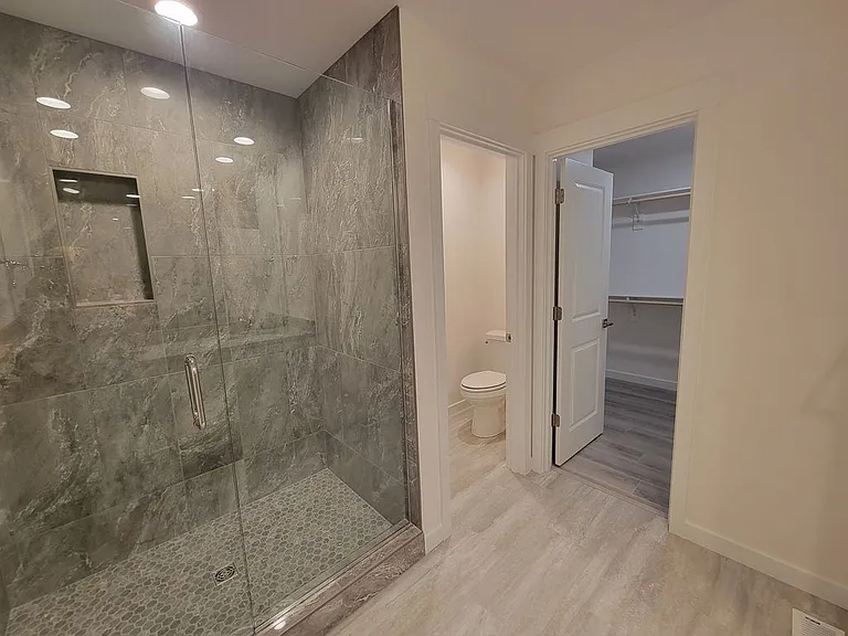 2744 Woodfern Ter — Photo 13