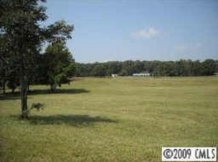 1616 Cox Rd, Matthews, NC 28104