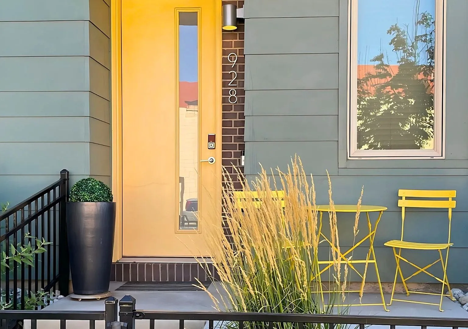 Charming 3BR House in Denver — Photo 1